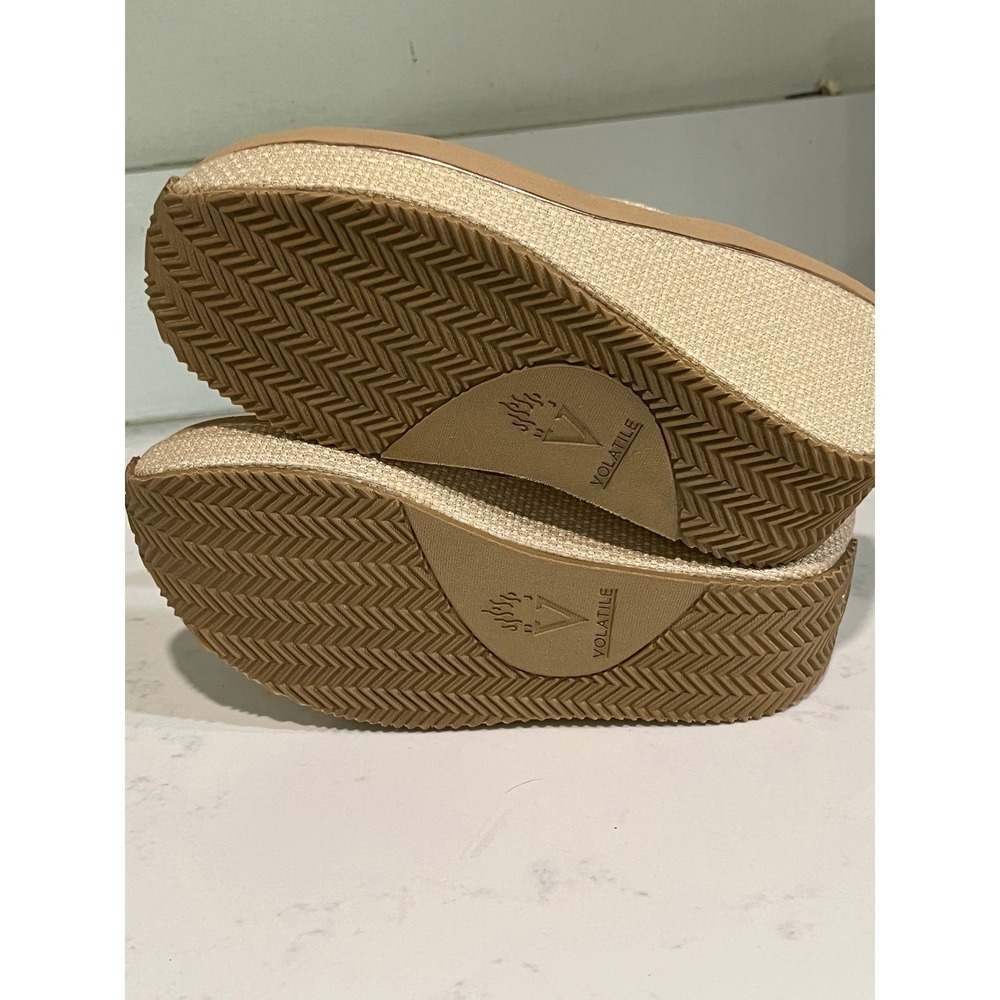 Volatile Women Beige Woven Platform Wedge Thong Sandals Size 8 Tan Flip Flops - Picture 6 of 9
